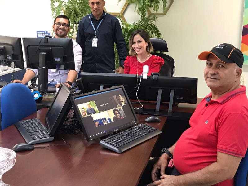 Equipe da Vara do Trabalho de Plácido de Castro (AC). (Foto TRT-14)